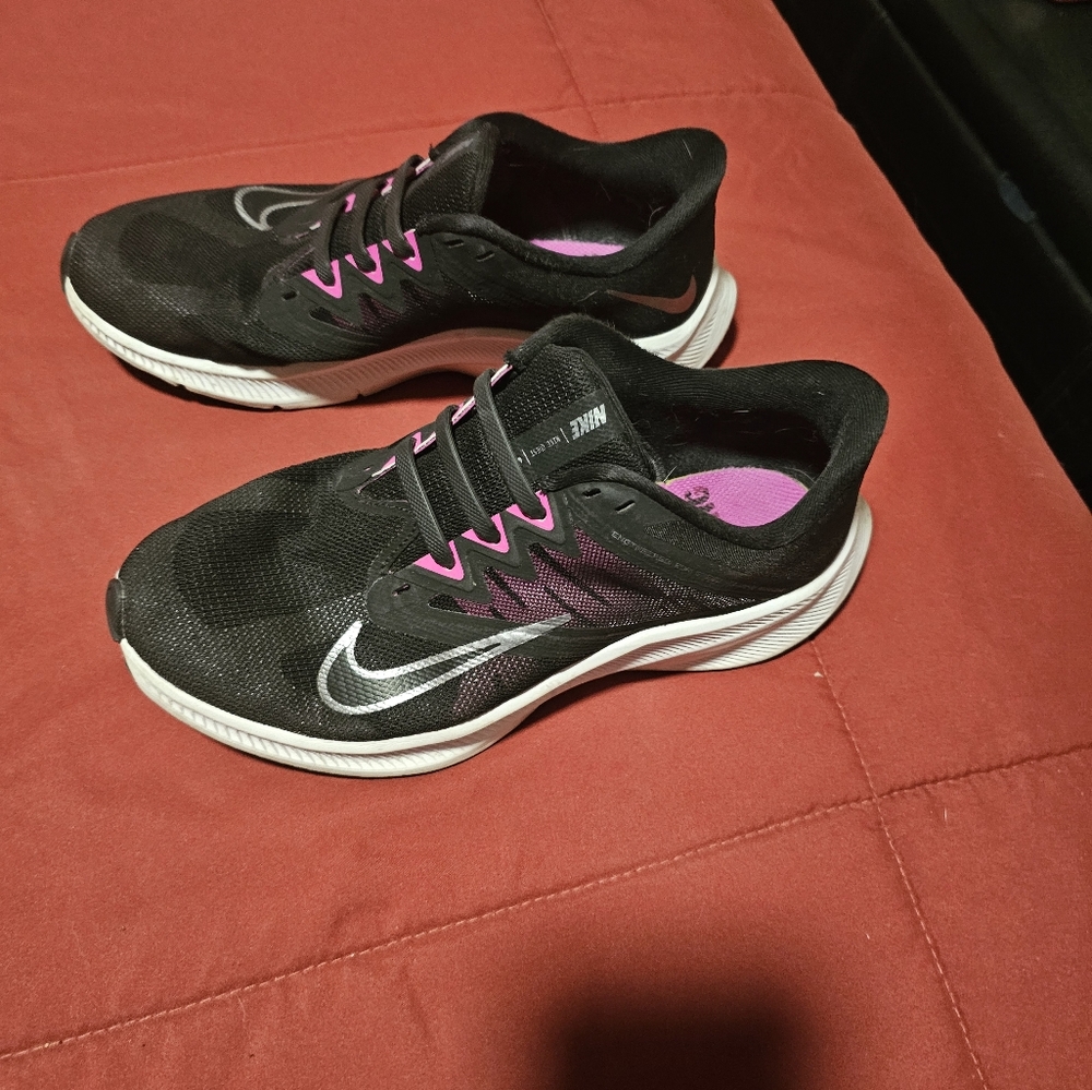 Women's nike sneakers